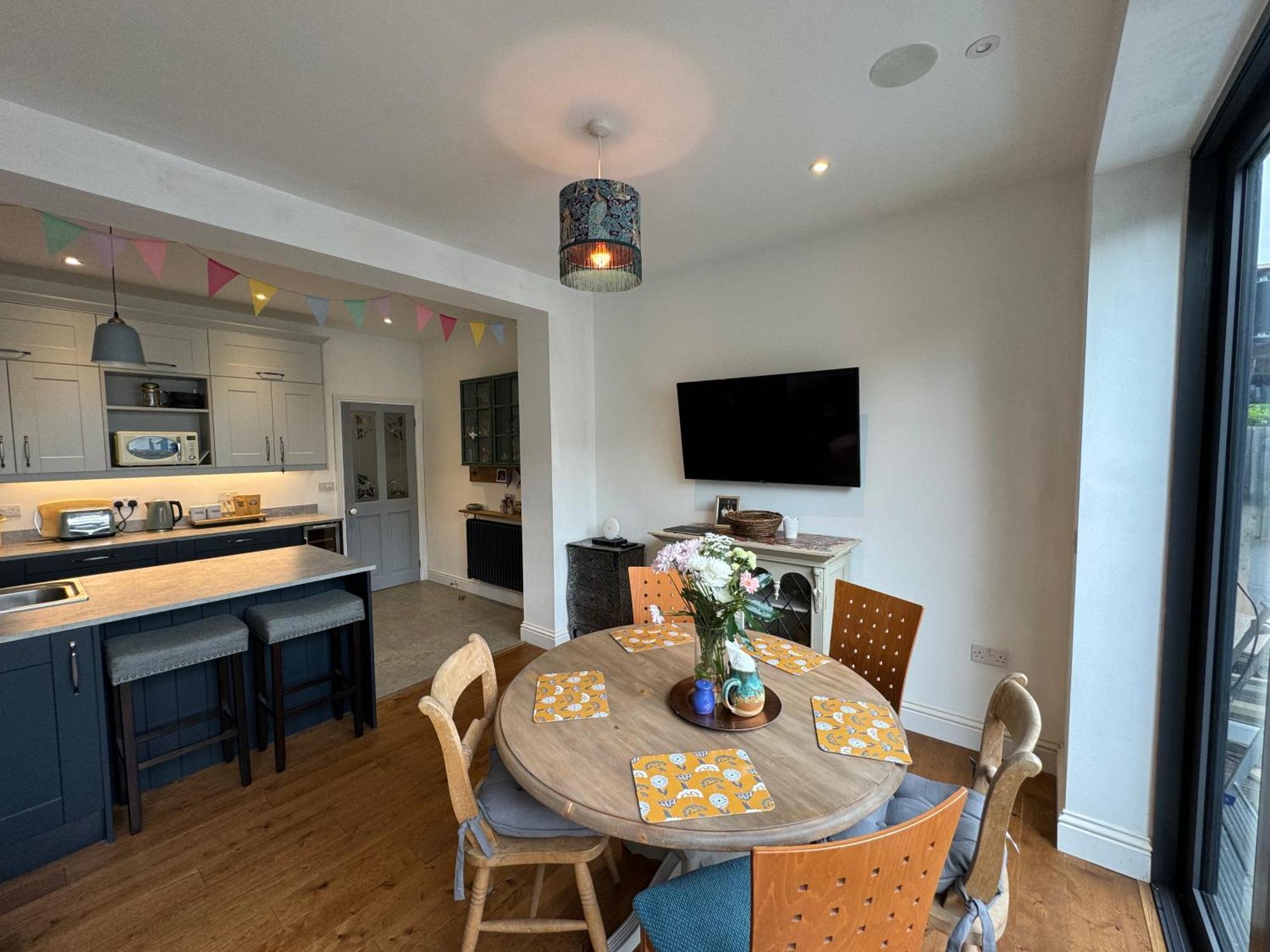 Totterdown'S Modern & Vintage Inspired Home Affittacamere